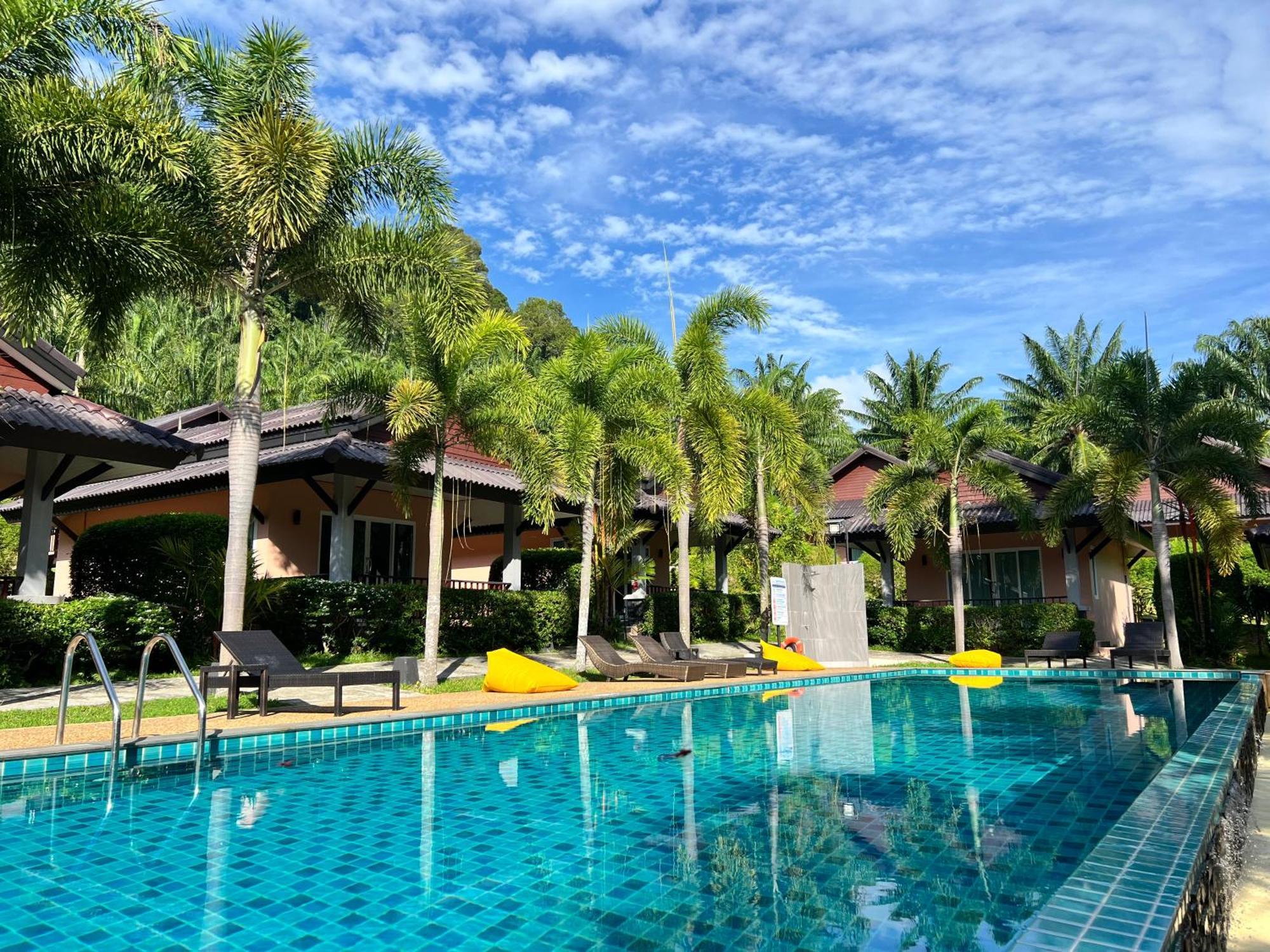 Palm Kiri Aonang Resort 3*