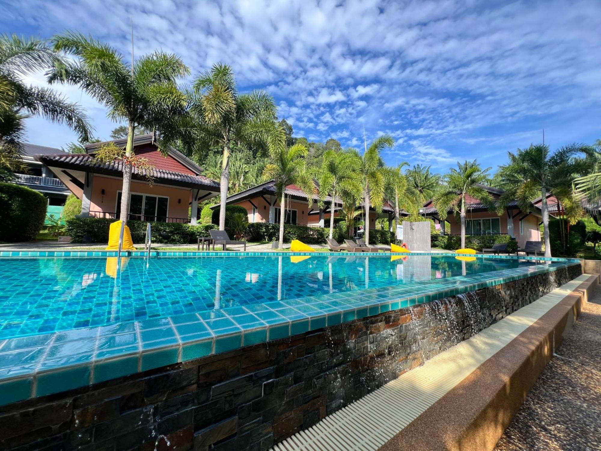 Palm Kiri Aonang Resort